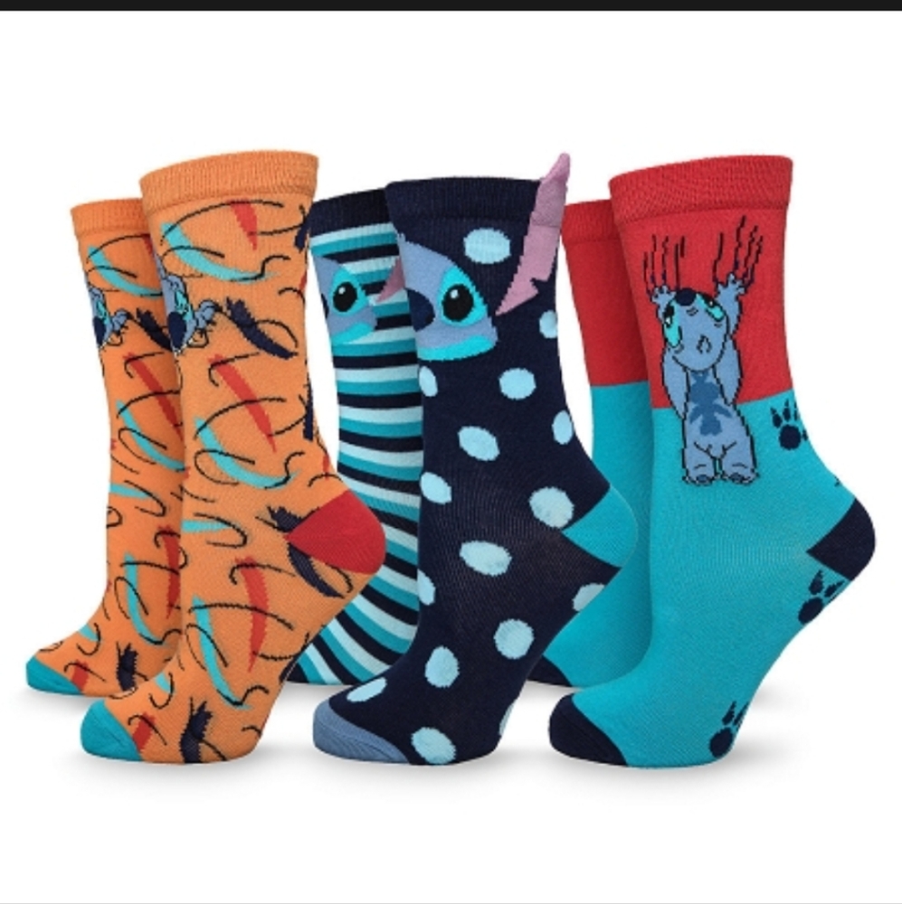 DISNEY PARKS LILO & STITCH SOCKS 3 PAIRS LARGE
